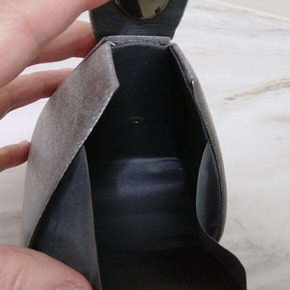 Triangle Pyramid Purse Wristlet Silver Gray Metallic Fabric - Picture 8 of 12